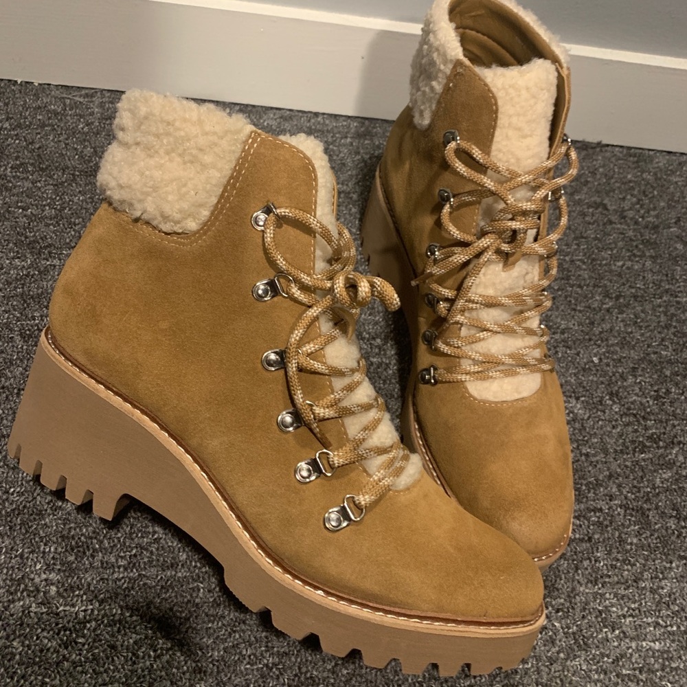 NEW Dolce Vita Booties *NEVER WORN*